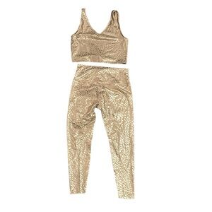 Beyond Yoga Gold Leopard Metallic Print Leggings & Sports Bra Set
